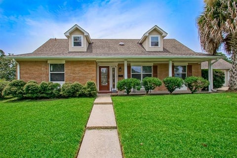 Photo of 1919 Beck Street St, New Orleans, LA 70131 (MLS # NO2567789)