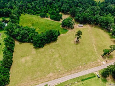 Photo of 20380 Chaney Rd RD, Zachary, LA 70791 (MLS # BR2026009908)