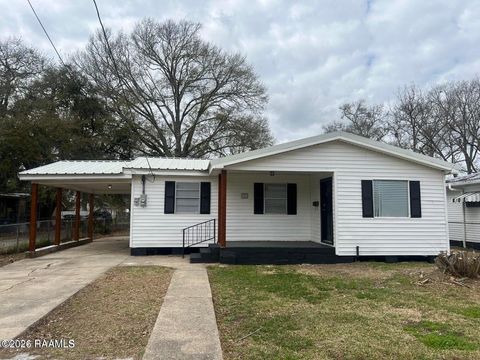Photo of 926 S Theater Street, St. Martinville, LA 70582 (MLS # 2600002856)