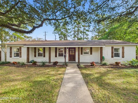 Photo of 720 Myrtle Place, Lafayette, LA 70506 (MLS # 2500005265)