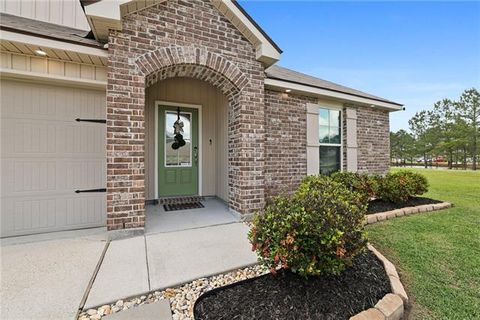 Photo of 47429 Myra Cove Cv, Robert, LA 70455 (MLS # NO2551010)