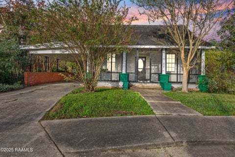 Photo of 212 S Jefferson Street, Abbeville, LA 70510 (MLS # 2600008937)