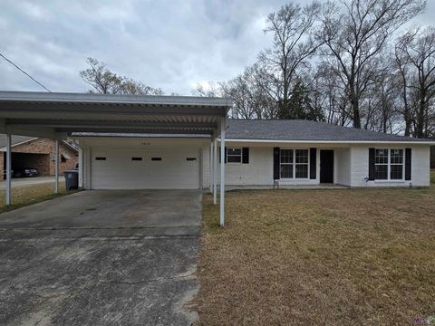 Photo of 7018 Saint Mary Ave Ave, Baton Rouge, LA 70811 (MLS # BR2026003062)