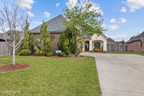 Photo of 103 Heron Point Drive, Broussard, LA 70518 (MLS # 2600002824)