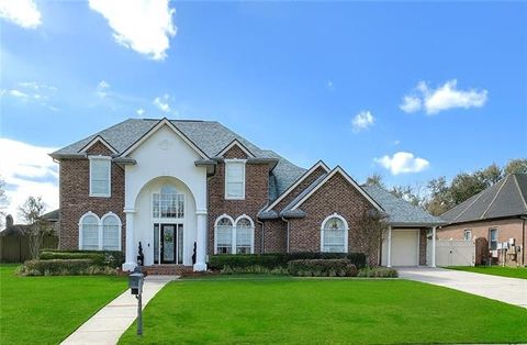 Photo of 107 Primrose Drive, Belle Chasse, LA 70037 (MLS # NO2544292)