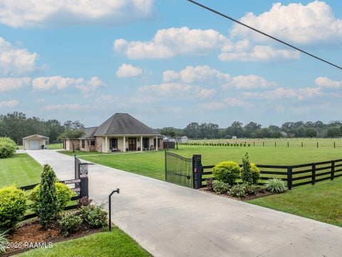 Photo of 622 Miller Road, Opelousas, LA 70570 (MLS # 2600009523)
