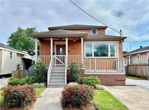 Photo of 726 Pontalba Street St, New Orleans, LA 70124 (MLS # NO2551189)