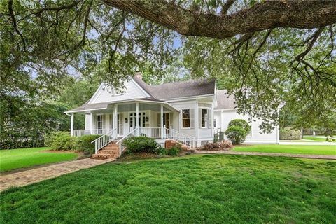 Photo of 605 S America Street St, Covington, LA 70433 (MLS # NO2556012)