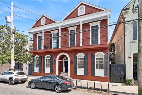 Photo of 2726 Prytania Street St #8, New Orleans, LA 70130 (MLS # NO2547887)