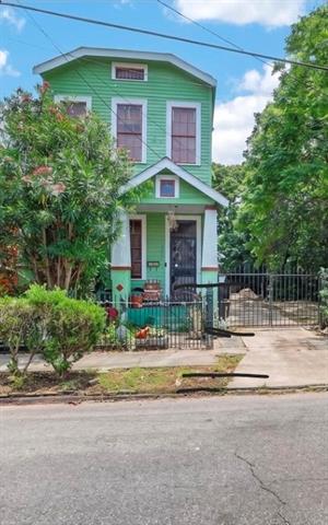 Photo of 2608 Chippewa Street ST, New Orleans, LA 70130 (MLS # NO2566880)