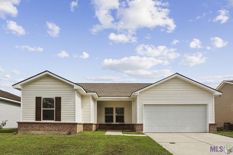 Photo of 13019 Vermillion Dr Dr, Denham Springs, LA 70726 (MLS # BR2026007916)