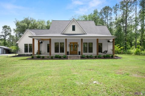 Photo of 3195 Nesom Rd, Denham Springs, LA 70706 (MLS # BR2026007758)