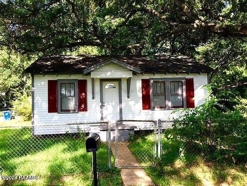 Photo of 301 Thelma Street, Lafayette, LA 70506 (MLS # 2600003187)