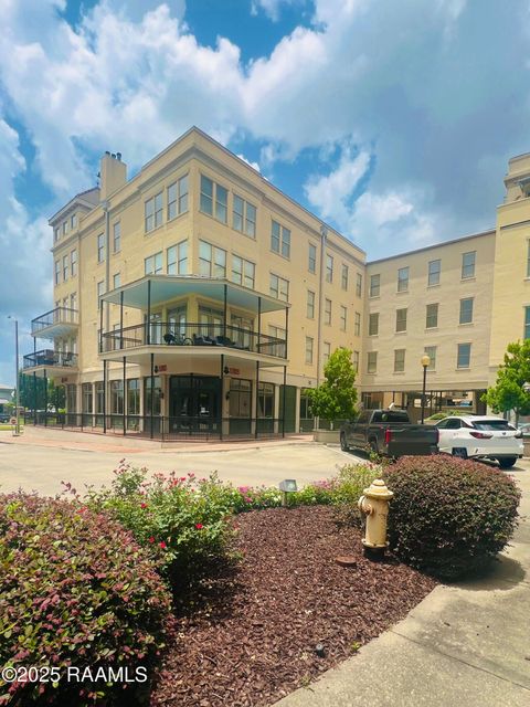 Photo of 201 Settlers Trace Boulevard #3401, Lafayette, LA 70508 (MLS # 2600000253)