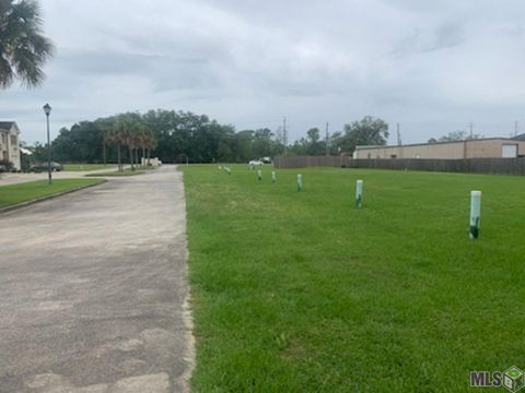 Photo of 17309 & 17297 De Gage, Prairieville, LA 70769 (MLS # BR2026009093)