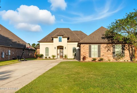 Photo of 107 Terrace Oak Lane, Broussard, LA 70518 (MLS # 2500003378)