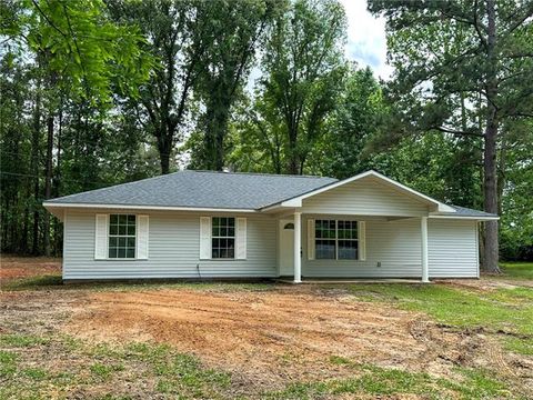 Photo of 136 Price Road, Pollock, LA 71467 (MLS # CN2555903)