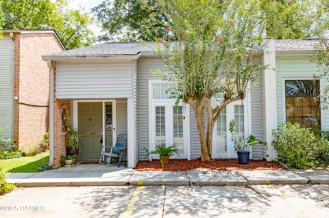 Photo of 7 Audubon Oaks Boulevard, Lafayette, LA 70506 (MLS # 2500002835)