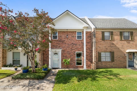 Photo of 1328 Dulles Drive #B, Lafayette, LA 70506 (MLS # 2600007717)