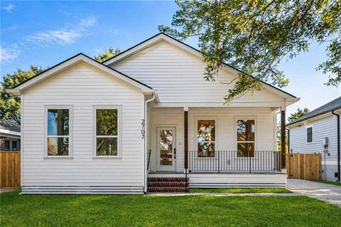 Photo of 2707 Jackson Boulevard, Chalmette, LA 70043 (MLS # NO2557212)