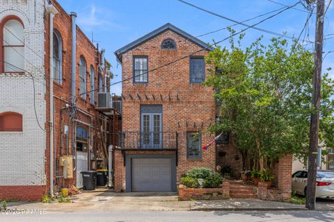 Photo of 109 French Street, New Iberia, LA 70560 (MLS # 2600000158)