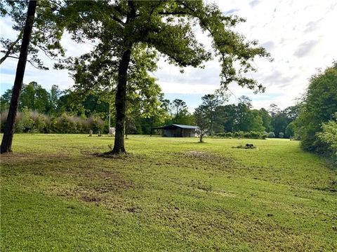 Photo of 20275 Chappepeela Road Rd, Loranger, LA 70446 (MLS # NO2552318)