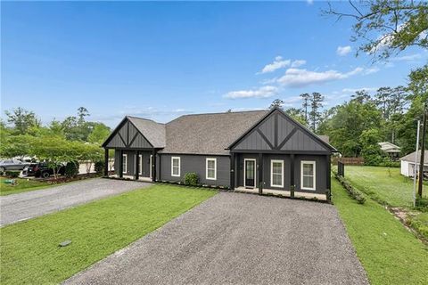 Photo of 719 W 18th Avenue Ave, Covington, LA 70433 (MLS # NO2554602)