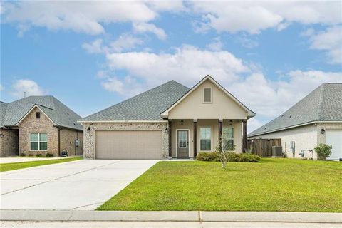 Photo of 629 Claiborne Trails Drive Dr, Slidell, LA 70458 (MLS # NO2549387)