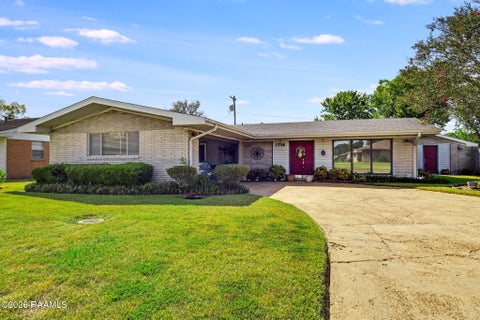 Photo of 1726 Jasmine Drive, Opelousas, LA 70570 (MLS # 2600009016)