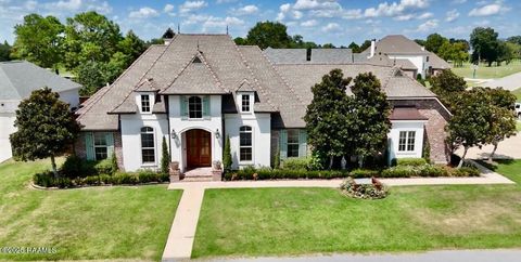 Photo of 1001 The Lake Drive Dr, Broussard, LA 70518 (MLS # 2500003117)