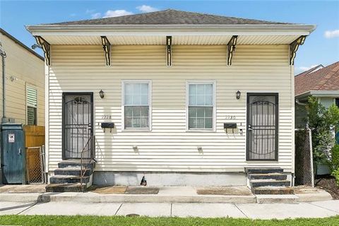 Photo of 2228 First Street ST, New Orleans, LA 70113 (MLS # NO2557175)