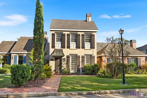 Photo of 7962 Wrenwood Blvd Blvd #B, Baton Rouge, LA 70809 (MLS # BR2026003558)