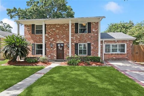 Photo of 5237 Meadowdale Street St, Metairie, LA 70006 (MLS # NO2548885)