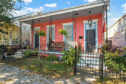 Photo of 313 Atlantic Avenue Ave, New Orleans, LA 70114 (MLS # NO2547219)