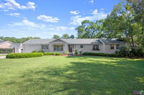 Photo of 4047 Hundred Oaks Ave Ave, Baton Rouge, LA 70808 (MLS # BR2026011487)