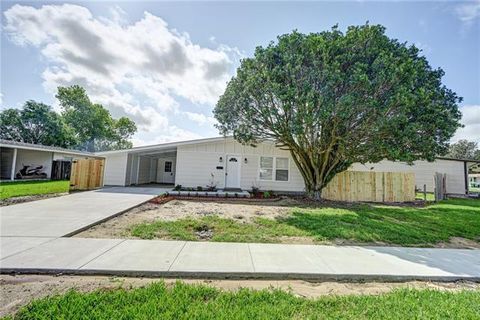 Photo of 405 Bruce Avenue Ave, Terrytown, LA 70056 (MLS # NO2556139)
