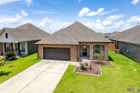 Photo of 4734 Belle Vue Dr, Addis, LA 70710 (MLS # BR2026011798)