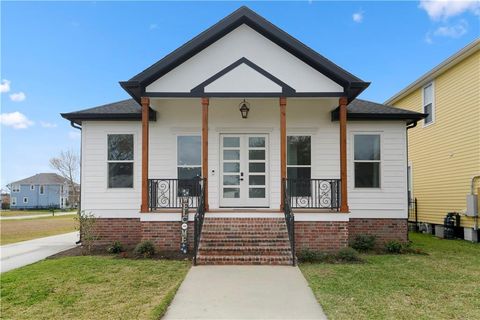 Photo of 9 Monplasier Place Pl, New Orleans, LA 70114 (MLS # NO2539527)