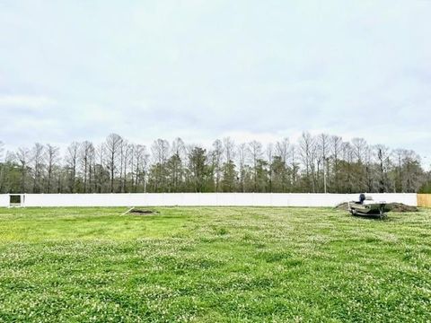 Photo of 4408 Park Shore Drive Dr, Marrero, LA 70072 (MLS # NO2547268)