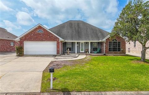 Photo of 426 Moonraker Drive Dr, Slidell, LA 70458 (MLS # NO2552585)
