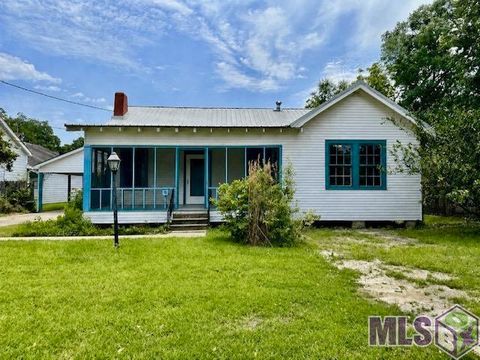 Photo of 1522 Stephens Ave Ave, Baton Rouge, LA 70808 (MLS # BR2026008096)