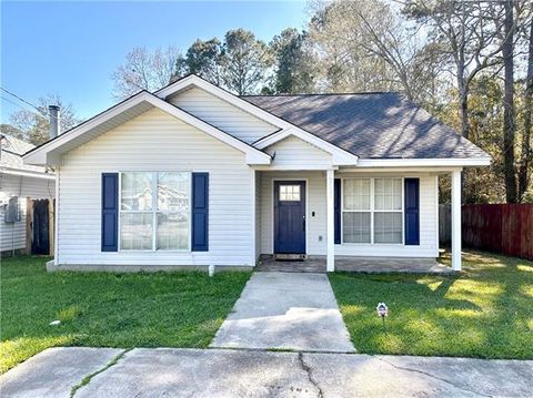 Photo of 2523 Bluebird Street St, Slidell, LA 70460 (MLS # NO2547594)