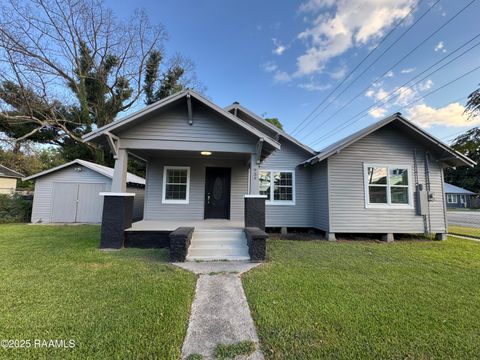 Photo of 939 S Iberia Street, New Iberia, LA 70560 (MLS # 2500004282)