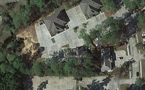 Photo of 220 Park Place Pl #D, Covington, LA 70433 (MLS # NO2546707)