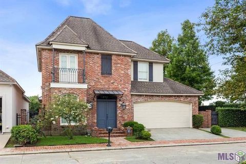 Photo of 1651 Ruelle De Grace Drive Dr, Baton Rouge, LA 70810 (MLS # NO2542859)