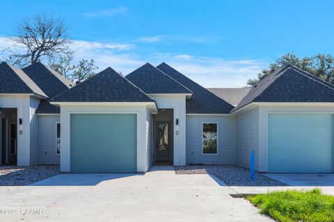 300 Ave B, Broussard, LA 70518 - MLS#: 25000645