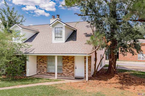 Photo of 16023 Derby Ave Ave, Baton Rouge, LA 70816 (MLS # BR2026003604)