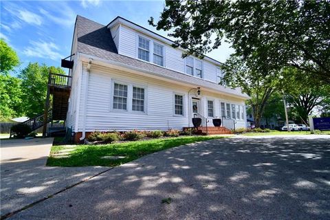 Photo of 304 University Parkway Pkwy, Natchitoches, LA 71457 (MLS # CN2551619)