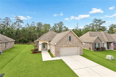 Photo of 525 Oakley Boulevard Blvd, Pearl River, LA 70452 (MLS # NO2543881)