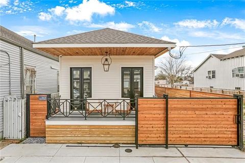 Photo of 1904 Frenchmen Street St, New Orleans, LA 70116 (MLS # NO2553080)